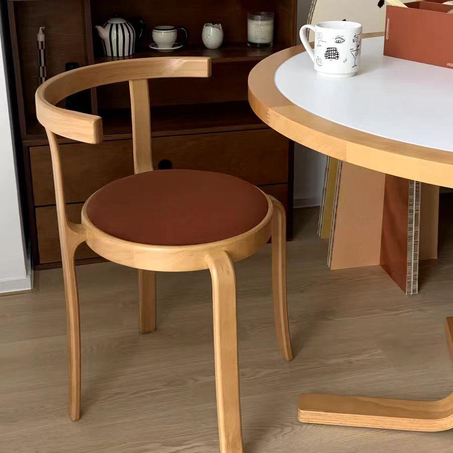 中古风实木餐椅设计师家用小户型可叠放椅子咖啡厅网红软垫餐桌椅