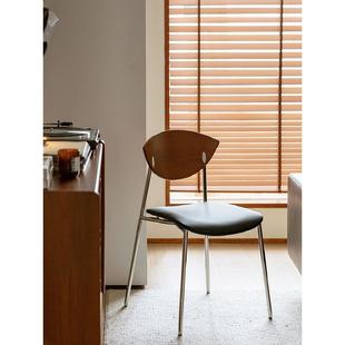 Sabi风格 法国小公寓Wabi 覆古实木靠背餐桌和凳子 中世纪鸟椅