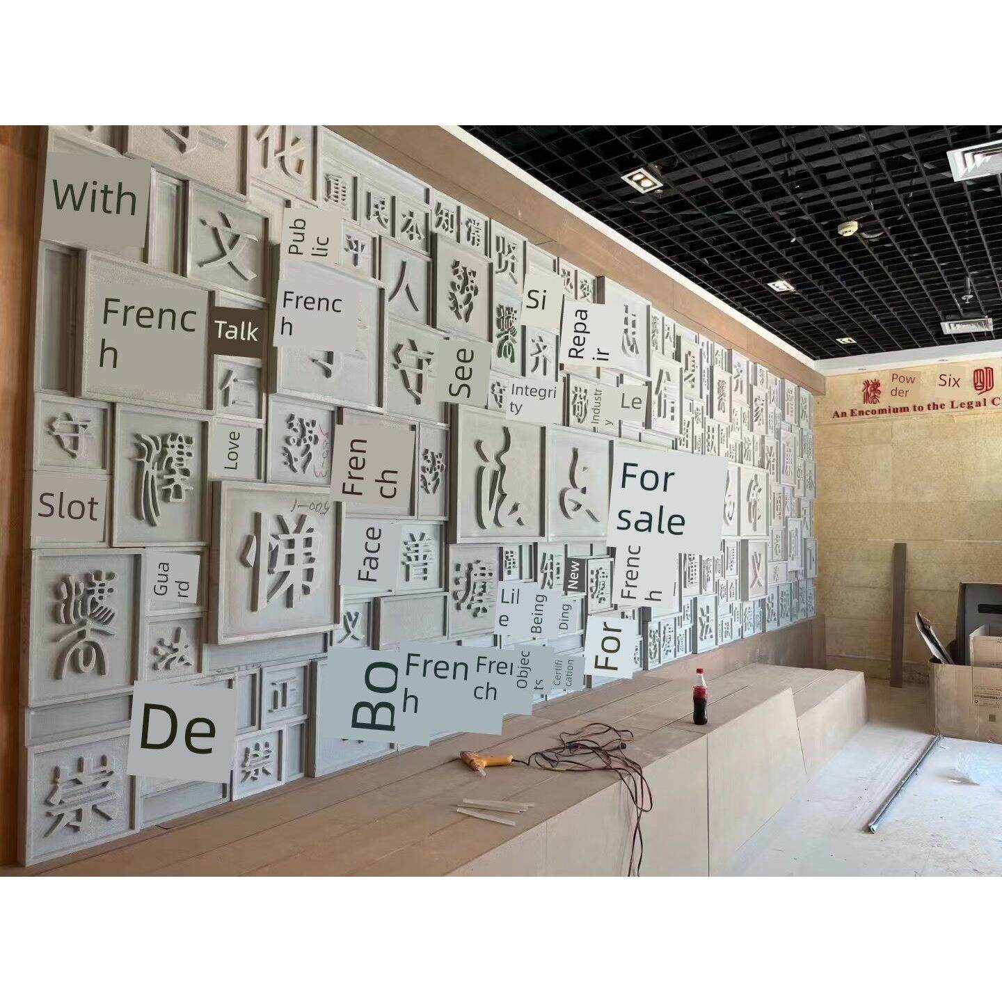 泡沫陶瓷浮雕欢迎松木壁画定制大型外墙装饰雕塑欧洲风格中国背景