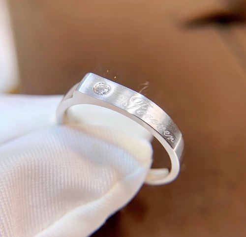 白18K金时尚男女款订婚情侣对戒