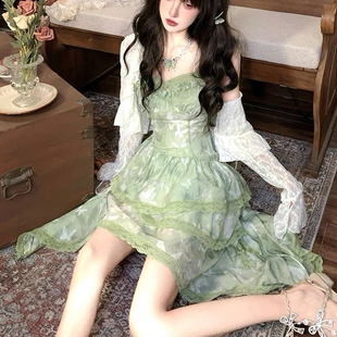 2025新款 女 碎花吊带连衣裙子巨好看海边度假长裙蕾丝开衫 两件套装