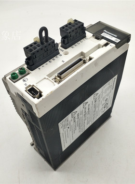 MCDKT3520E 伺服驱动 750W 实物拍摄