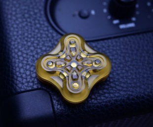 Aztec原创PEI Ultem推牌免胶水无限位原创简约减压金属不锈钢玩具