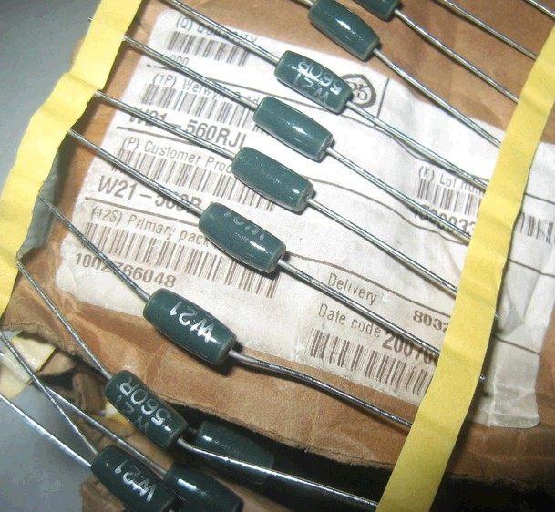 W21-560RJI   560R  5% TT Electronics 线绕电阻器 原装现货