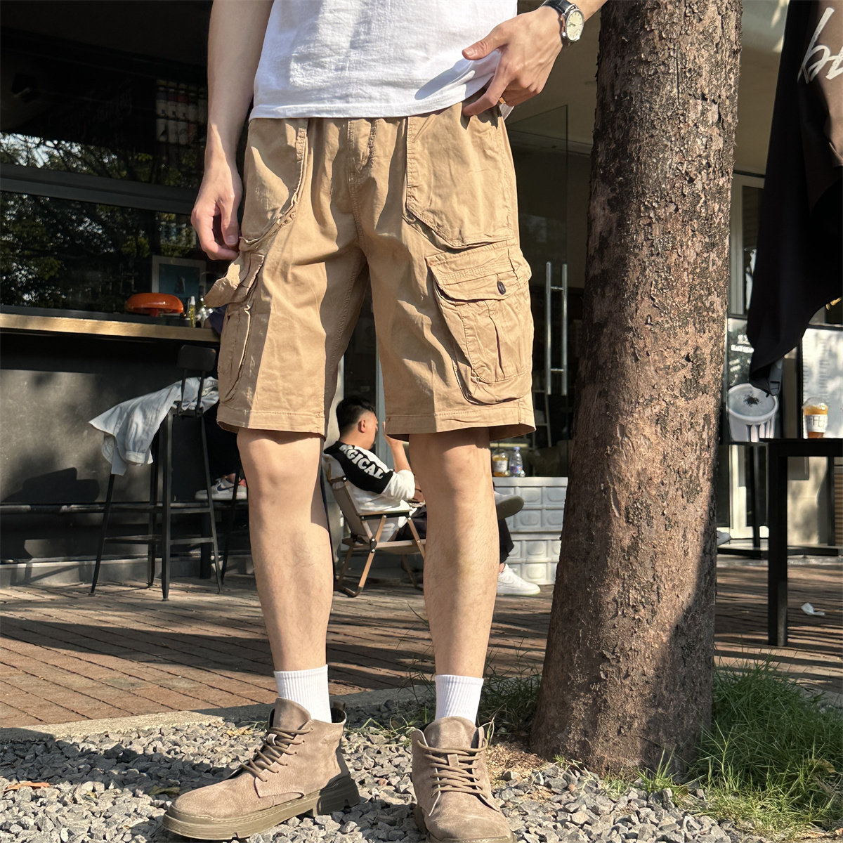 浅棕色精致韩风青春流行薄款直筒