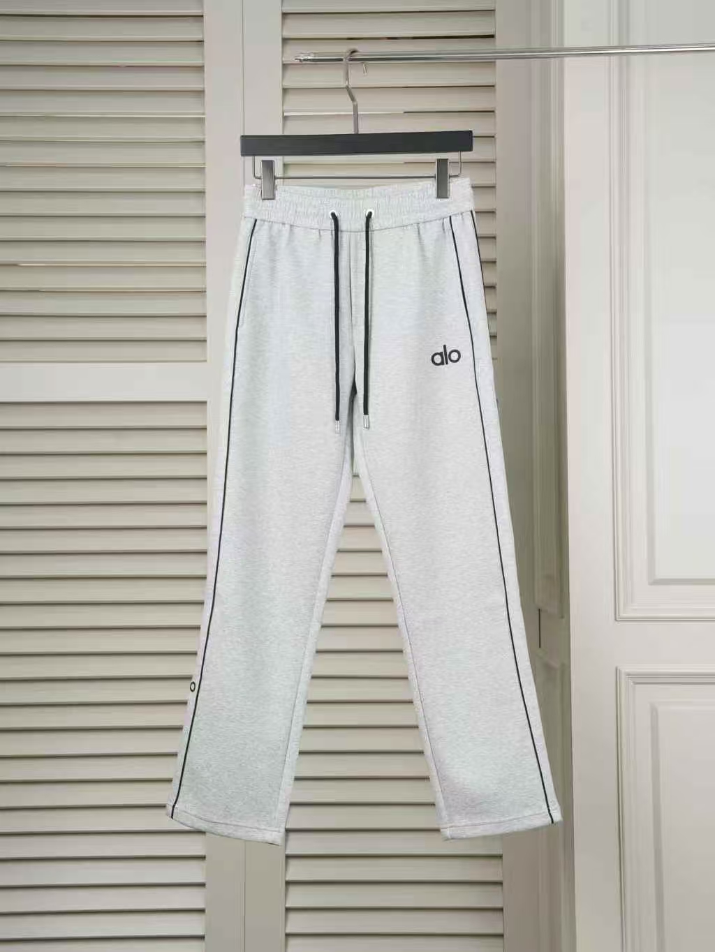 2025秋季新品莫代尔直筒运动时尚休闲卫裤欧货高端字母刺绣松紧腰