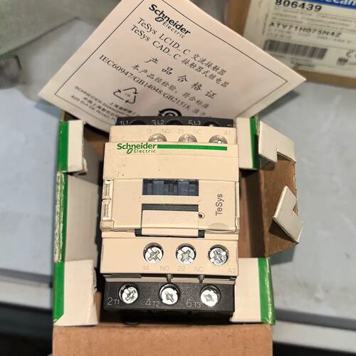 询价LC1D09F7C 交流接触器LC1D09 F7C可维修