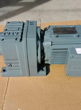 SEW赛威R47 DRE80M4齿轮减速电机：