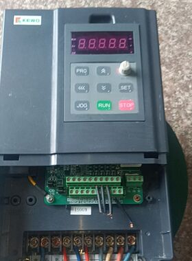 科沃变频器AD800N-4T5.5GB/7.5PB 拆机