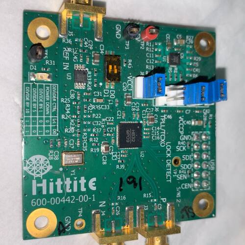开发板 EVAL01-HMC832LP6G HMC8