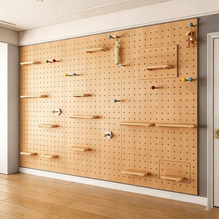 雪板置物架实木洞洞板雪橇雪板收纳架雪具整理挂板运动设备展示架