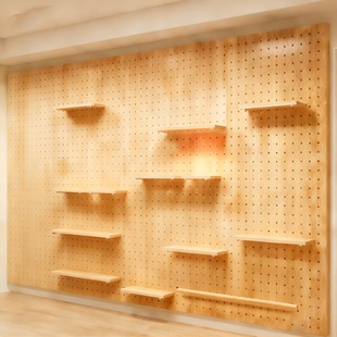 雪板置物架实木洞洞板装备收纳整理架户外雪具放置架悬挂展示挂板