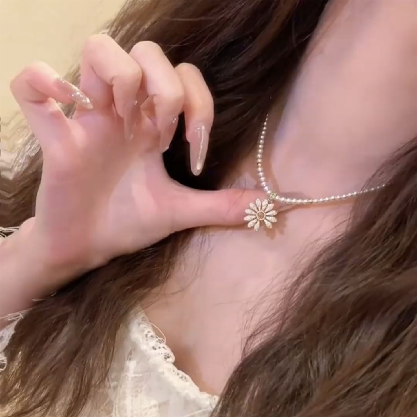 日韩风雏菊珍珠满钻轻奢锁骨链