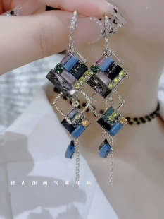 韩国复古水晶几何方块流苏耳环2024年新款潮耳钩高级设计感耳饰女