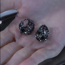 耳饰 高级感轻奢耳环2025网红爆款 黑色锆石时尚 花篮耳扣女小众个性