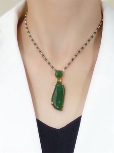 2023新款爆款美人腰项链绿色百搭小众轻奢颈链气质高级感毛衣链女