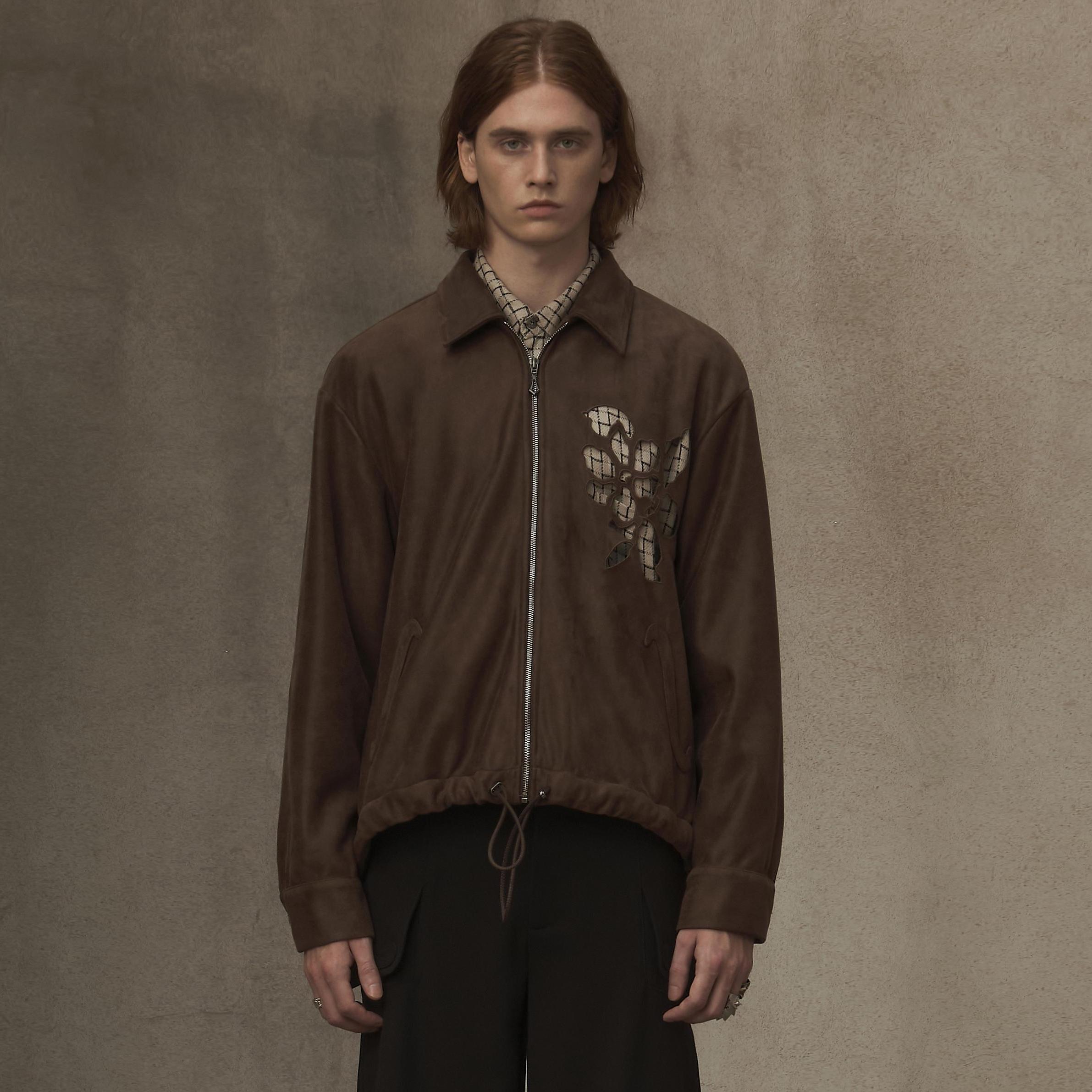 TAM TUAS【天琴座】法国进口镂空刺绣花boxy麂皮音符拉链夹克外套