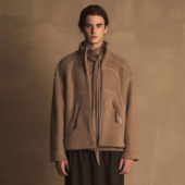 伯恩山 TAM TUAS 美丽奴绵羊毛混纺明线高领摇粒绒廓形夹克外套