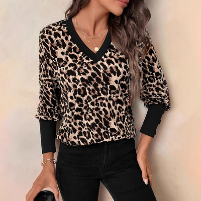 New leopard print long sleeved V-neck T-shirt women's top