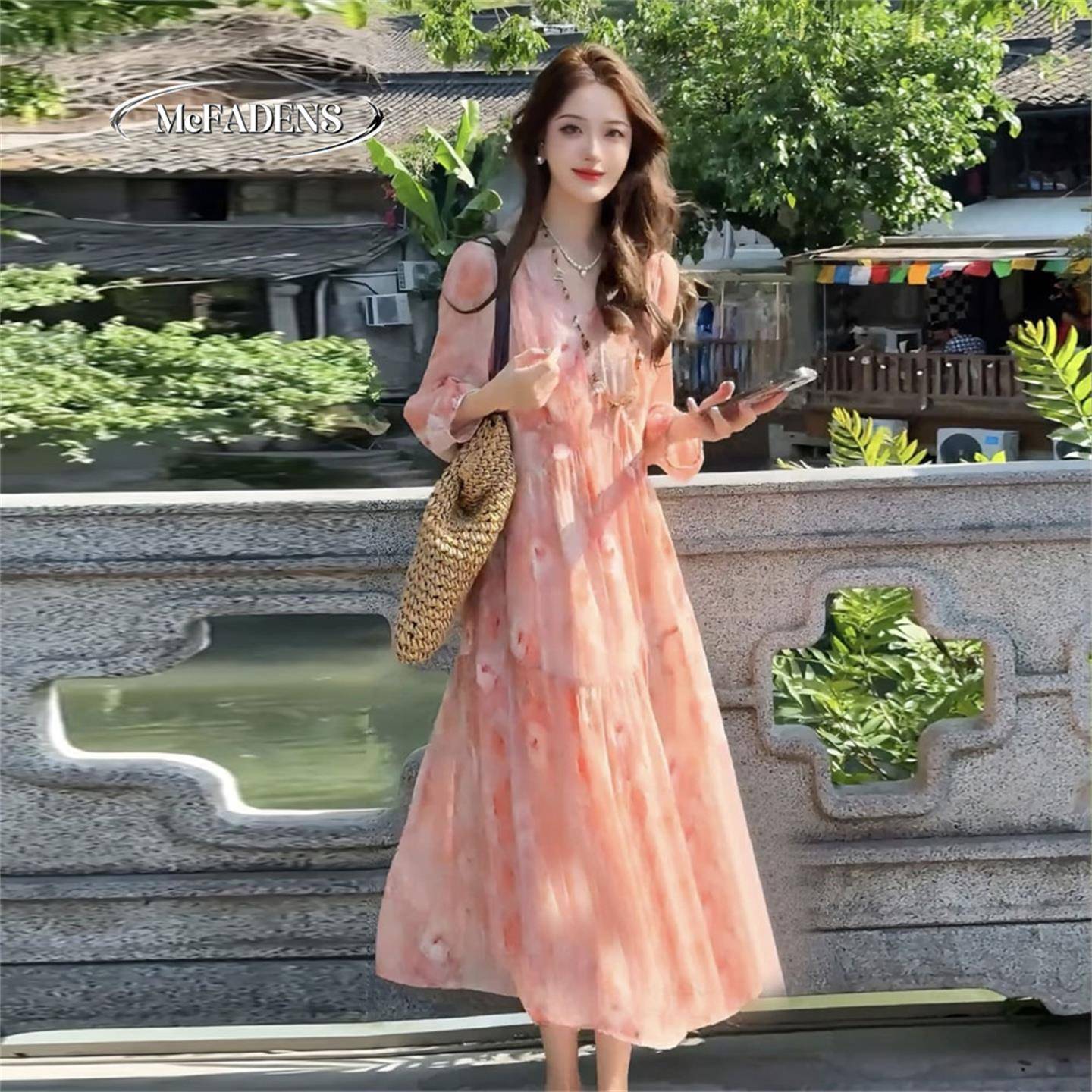 香港夏季新款宽松中长版遮肚显瘦裙子法式轻奢气质印花雪纺洋装