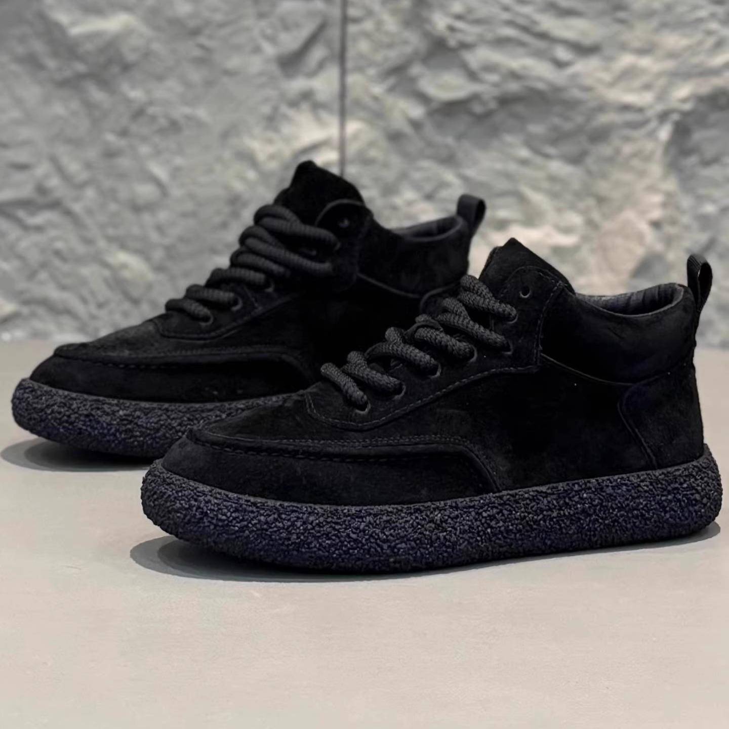 秋冬季2025新款男鞋爆款时尚高帮板鞋百搭软底翻毛皮鞋休闲鞋子男