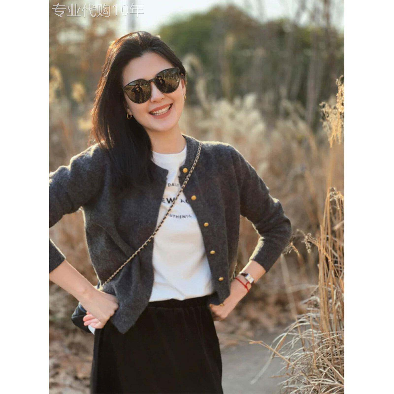 灰色针织开衫女早秋小个子穿搭宽松休闲温柔气质百搭圆领毛衣外套