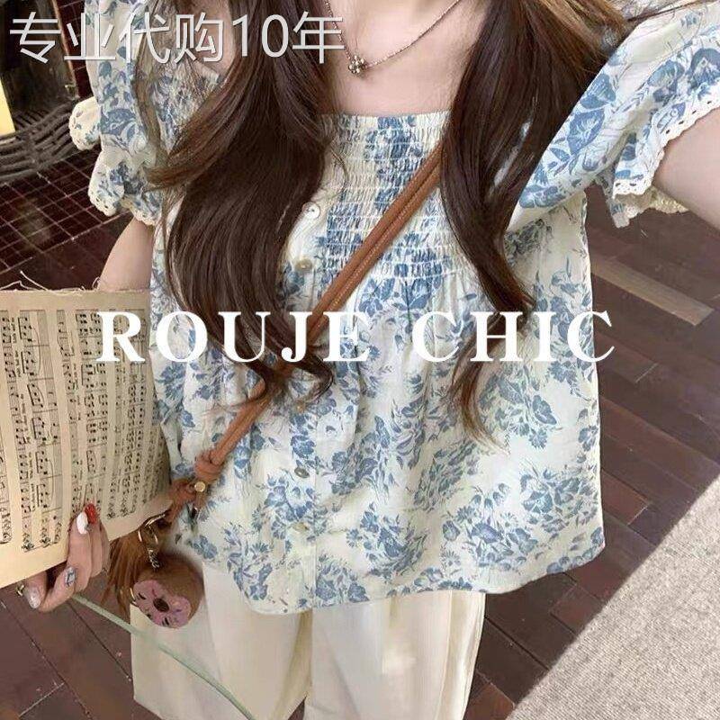 法国rouje chic蓝色碎花泡泡袖方领娃娃衫女夏季贝壳扣花边袖上衣