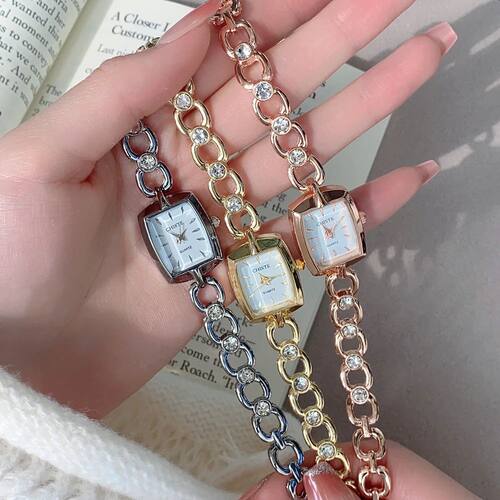 Minimalist Square Dial Chain Strap Delicate High-Value