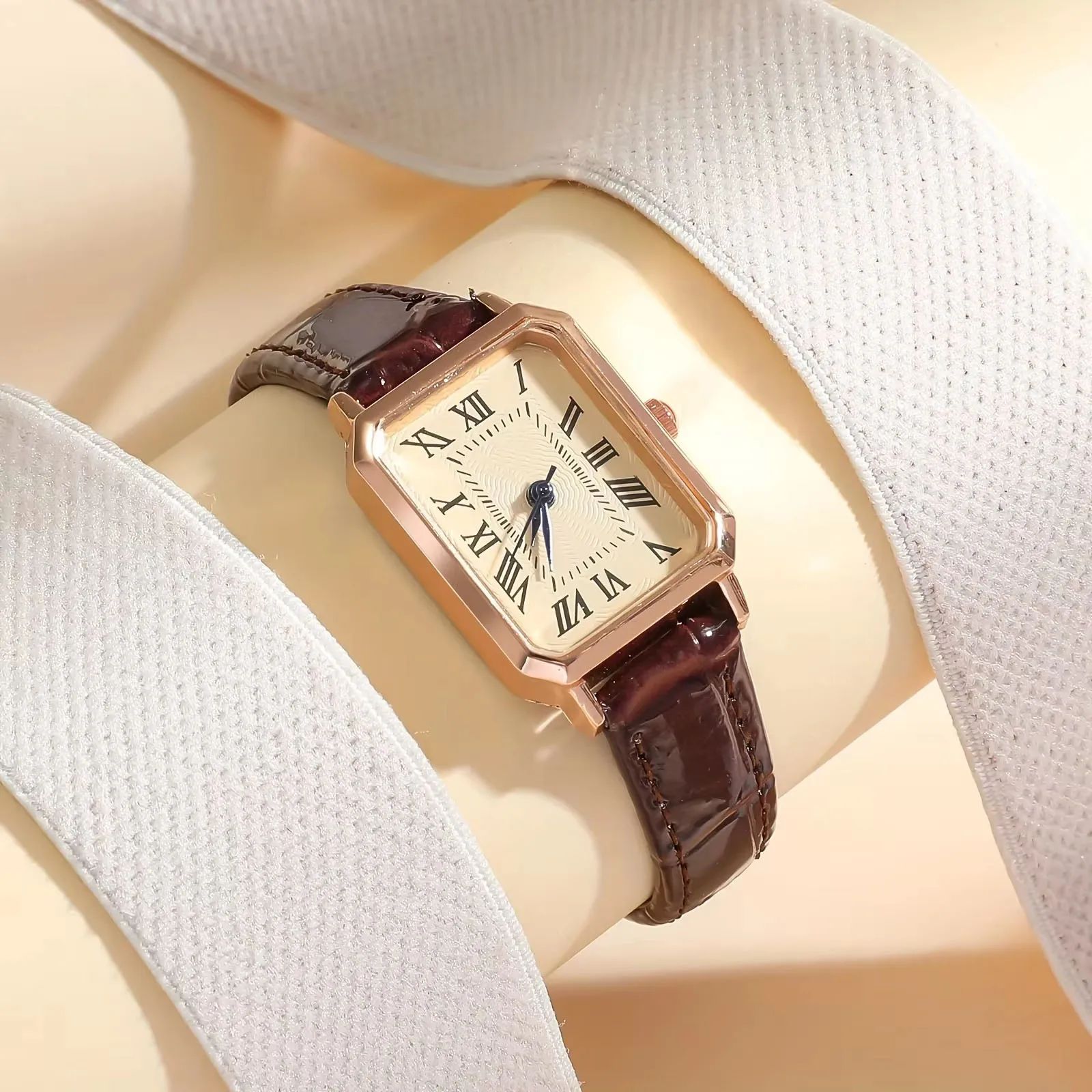 Casual Rectangle Pointe Quatz Watch Rome Fashion Analog