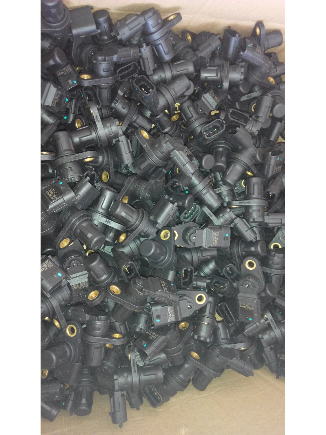 华泰新圣达菲A25 1.5T 凸轮轴位置传感器 偏心轴传感器 原装正品