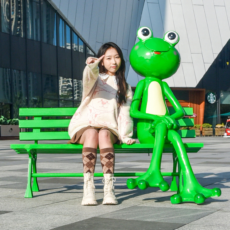 大型网红卡通青蛙雕塑户外玻璃钢牛蛙店门口迎宾模型装饰美陈摆件
