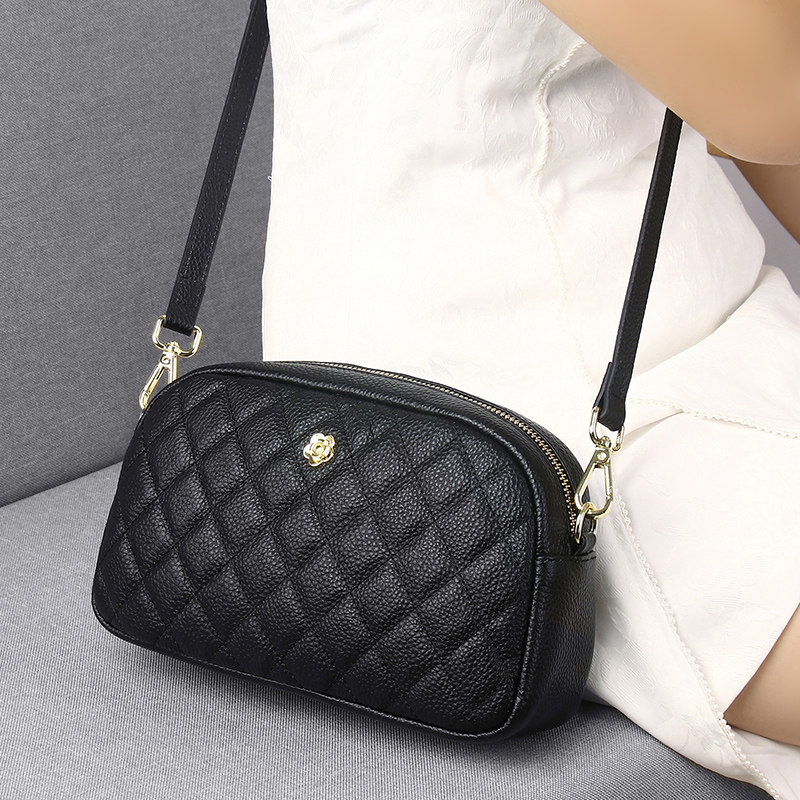 MXPE/玛茜皮尔2026年新款时尚小香风菱格小圆包头层牛皮单肩斜挎