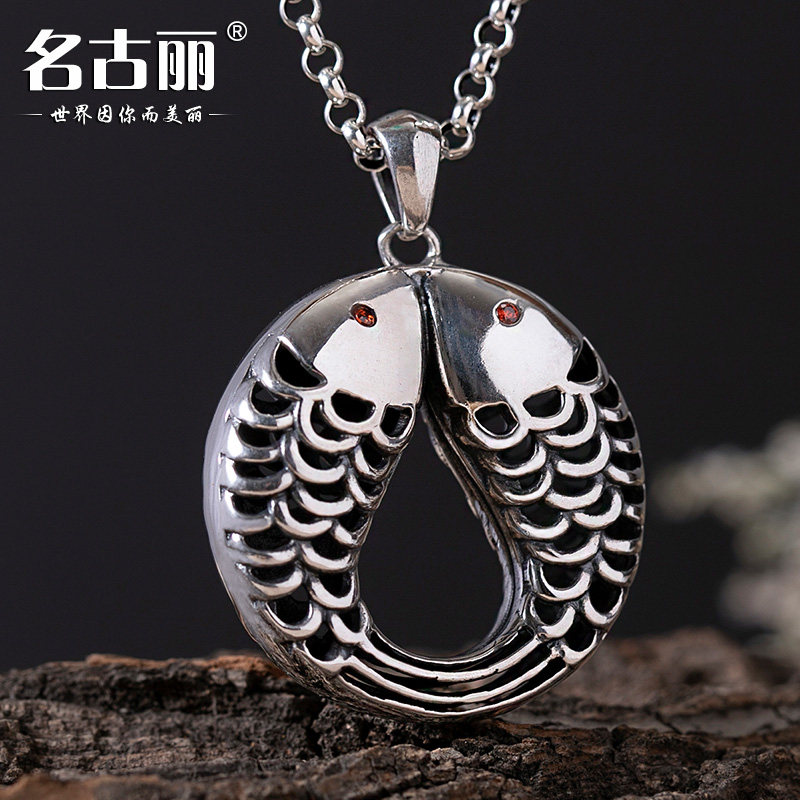 S925银双鱼吊坠女亲嘴鱼泰银项链做旧复古毛衣链挂坠时尚潮民族风