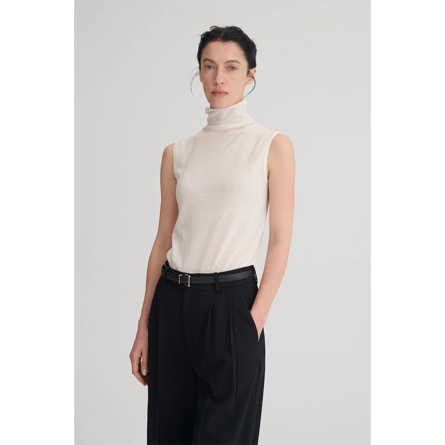 MC两色|桑蚕丝羊毛高领设计感卷边优雅无袖叠穿上衣MAISON CECILE