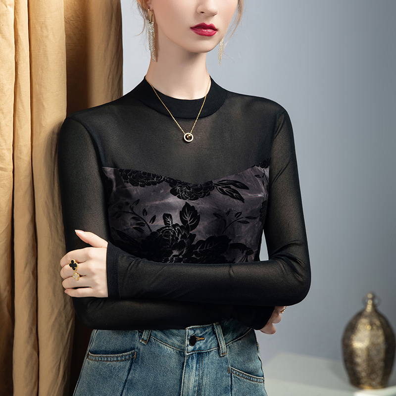 植绒印花蕾丝打底衫女