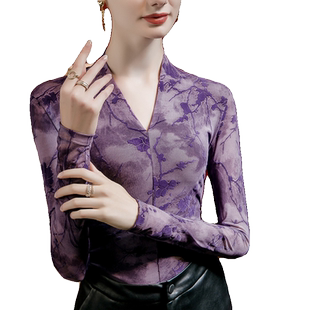 2026秋季新款V领提花蕾丝打底衫女修身女装T恤搭洋气长袖韩式上衣