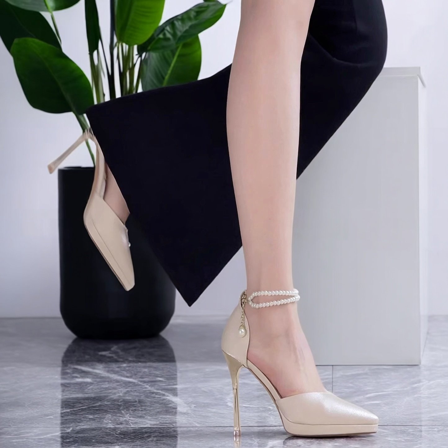 一字扣中空防水台细跟高跟鞋女性感香槟色婚鞋珍珠女百搭尖头单鞋,个性定制/设计服务/DIY,其它鞋类,淘宝优惠券,粉丝福利购,淘宝优惠卷