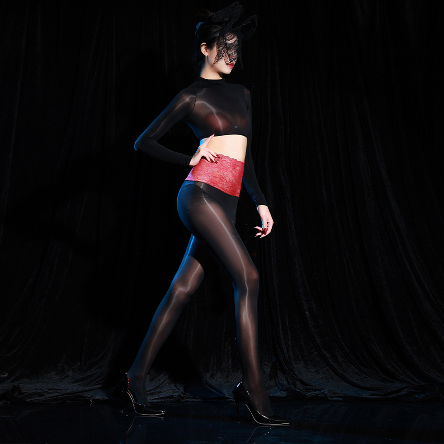 性感腰丝露肚脐紧身上衣丝袜套装