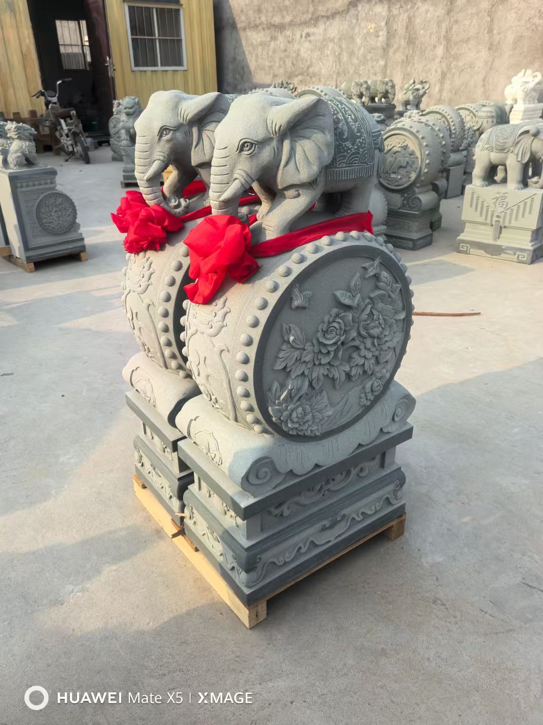 门墩抱鼓石一对天然汉白玉大象石鼓貔貅抱鼓青石庭院门口摆件