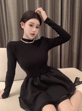 赫本风黑色半高领辣妹连衣裙女秋冬大衣内搭收腰显瘦小个子蓬蓬裙