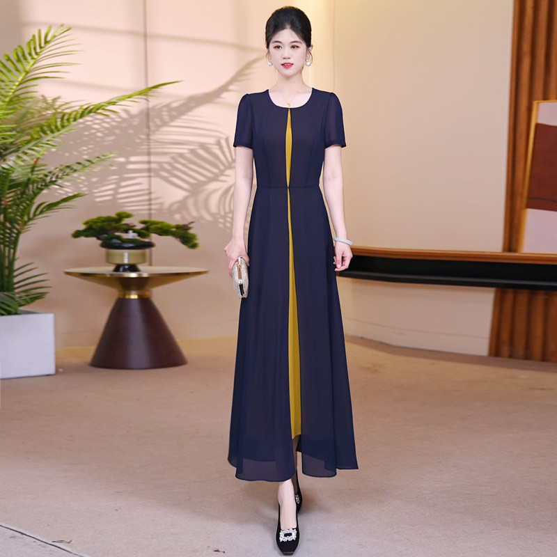 蓝色2026新款夏高级感修身显瘦大摆连衣裙女气质减龄飘逸长裙