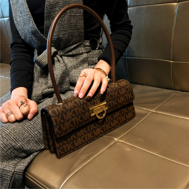 复古品牌女包新款时尚潮流腋下包