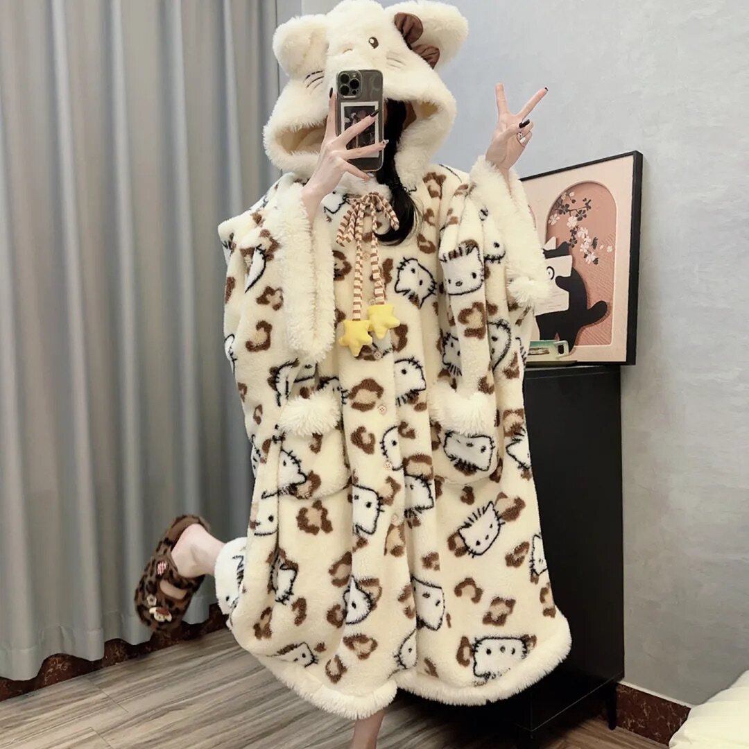 kitty猫披风睡衣女珊瑚绒连帽睡袍秋冬保暖卡通斗篷家居服可外穿