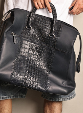 编织走秀款手提包， 午夜蓝哑光湾鳄拼Swift小牛皮，实拍现货。