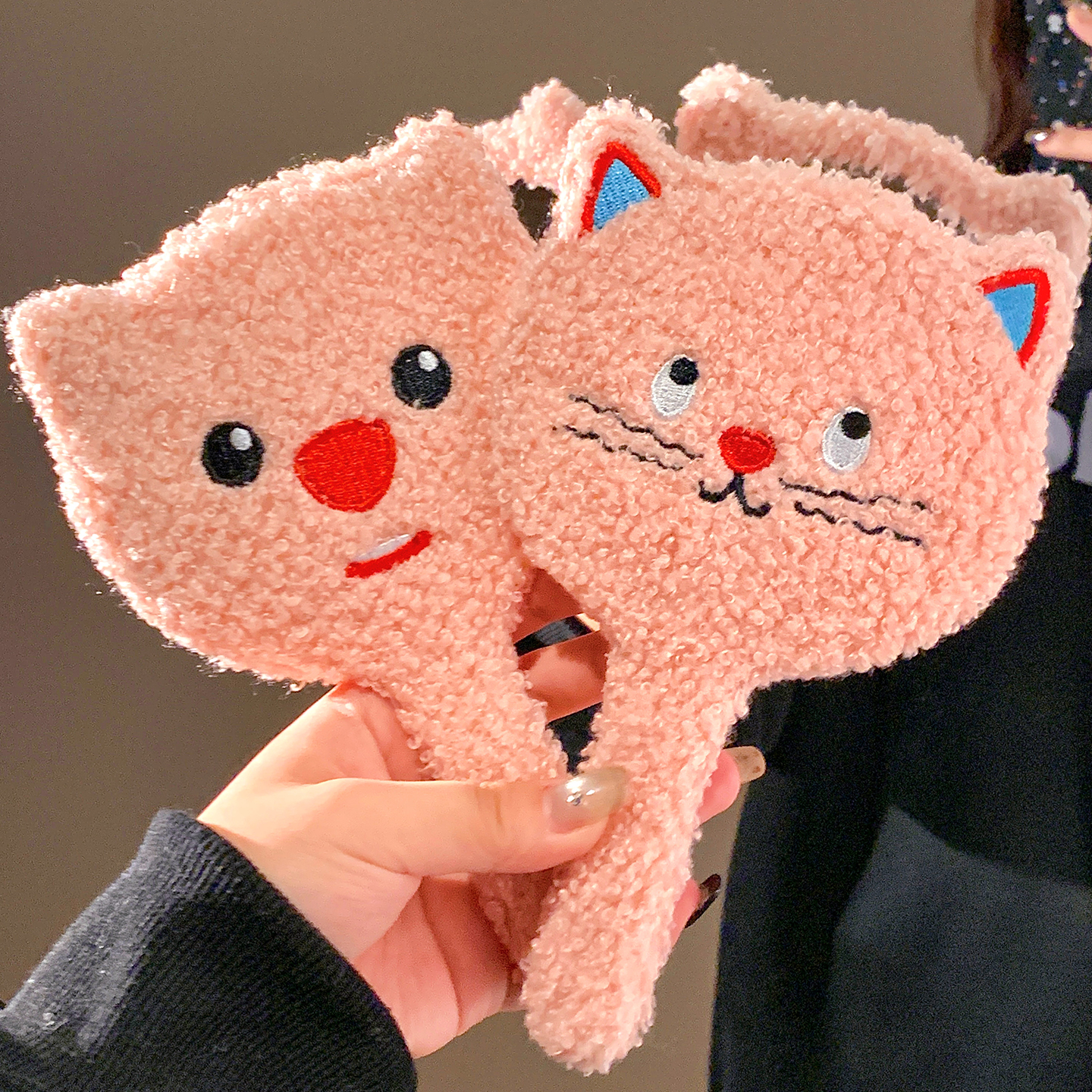 可爱毛绒猫咪手持化妆镜随身便携补妆镜手柄镜学生宿舍迷你小镜子