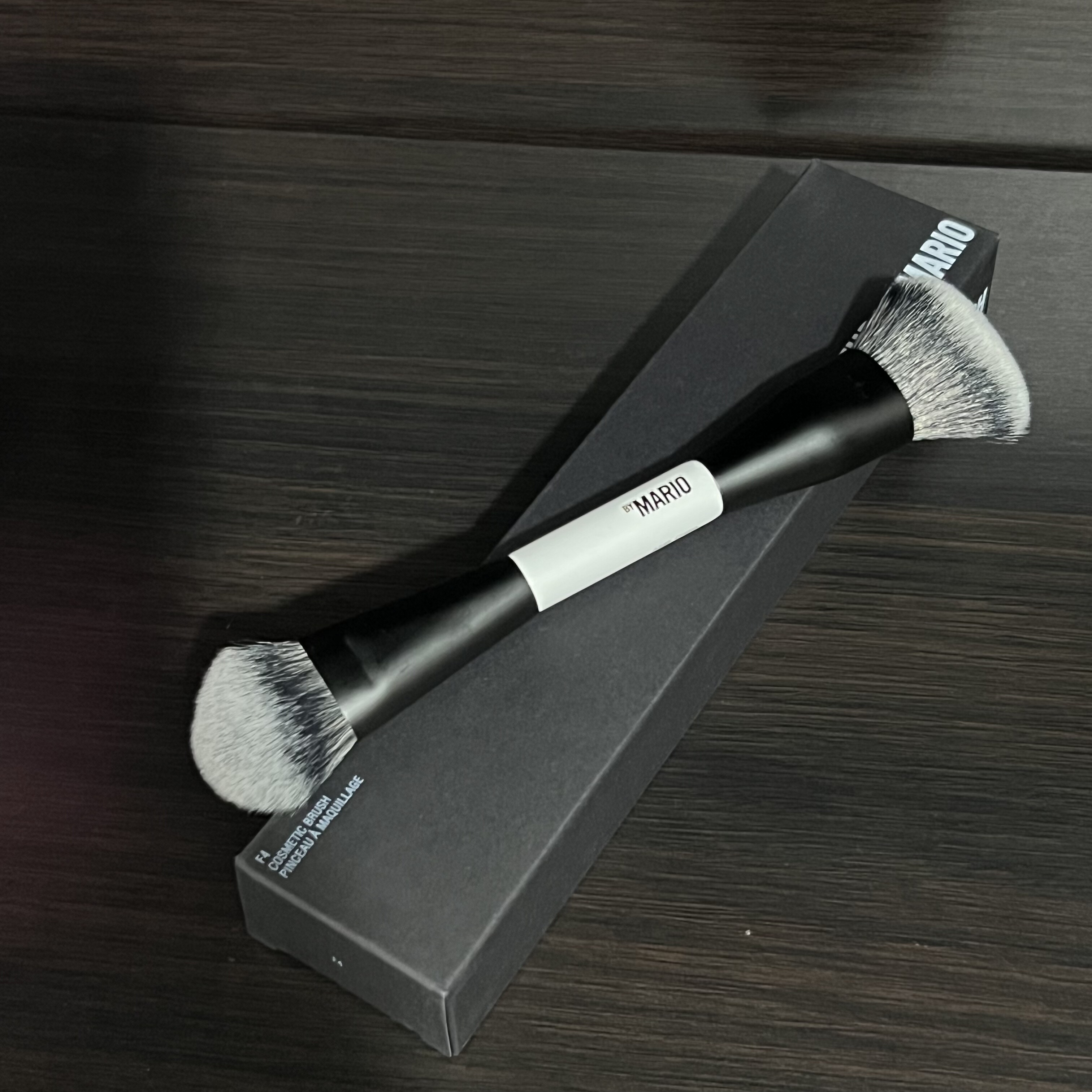 原单的哈~mario双头刷  粉底液  高光液 腮红液 修容液