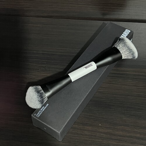 原单的哈～mario双头刷  粉底液  高光液 腮红液 修容液