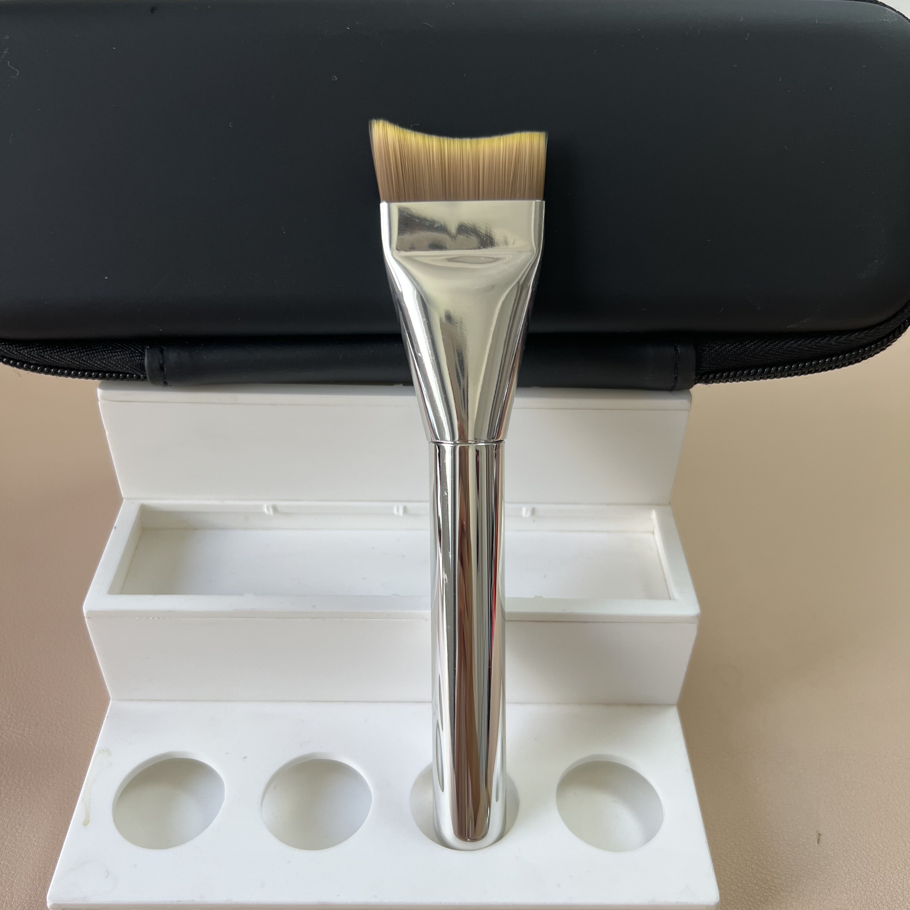 巨薄月牙型粉底刷 铺粉刷 软弹刷毛D58