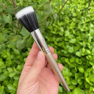 原丝家少量平头点彩腮红刷不重手自然腮红扫定妆刷干皮化妆刷w112