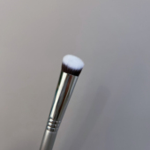 疯狂推荐 空气感指腹遮瑕刷面中提亮黑眼圈松软又不软塌W37A